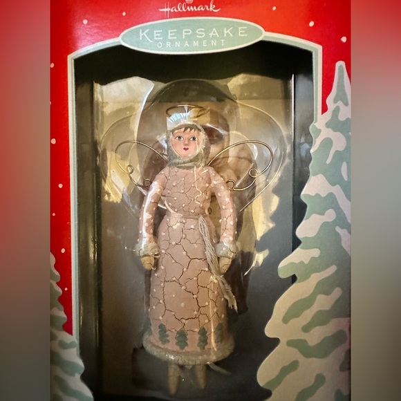 ⭐️NWT! Memories of Christmas from Hallmark! Angel Ornaments. - Picture 5 of 7